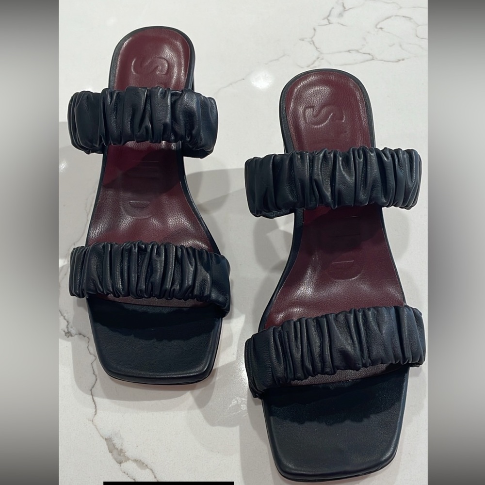 BRAND NEW STAUD HEELS